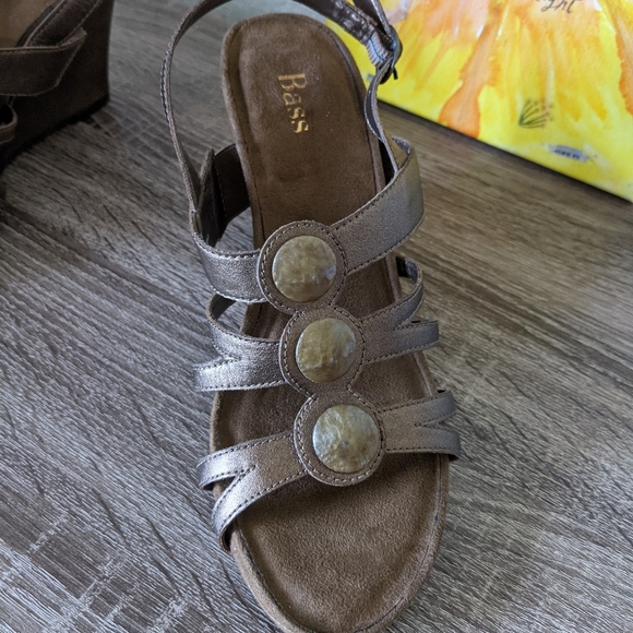 G.H. Bass Wedge Sandals 7.5 - Picture 9 of 14